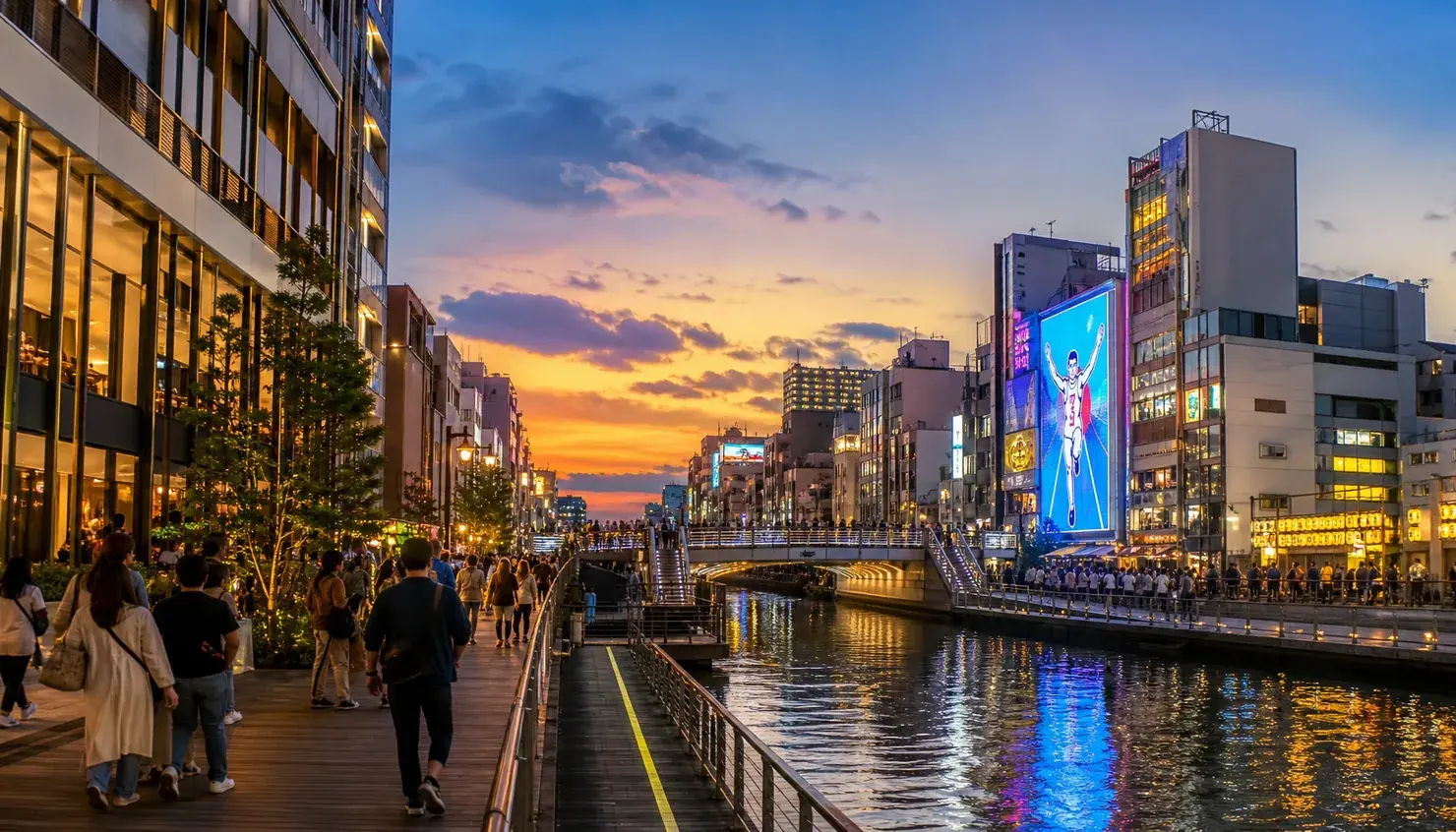 Best Time to Go & How to Beat the Crowds