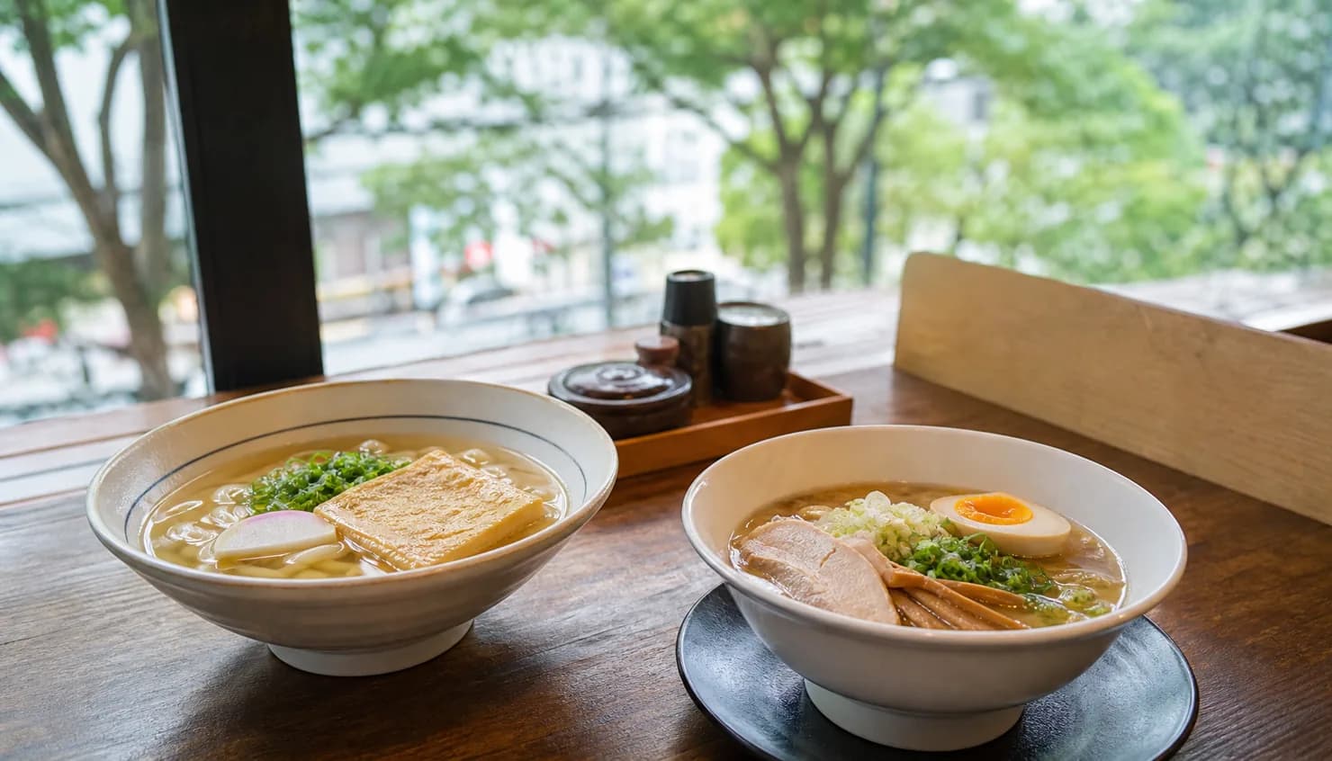 Osaka Udon and Ramen: Savoring the Rich Dashi Broth Culture